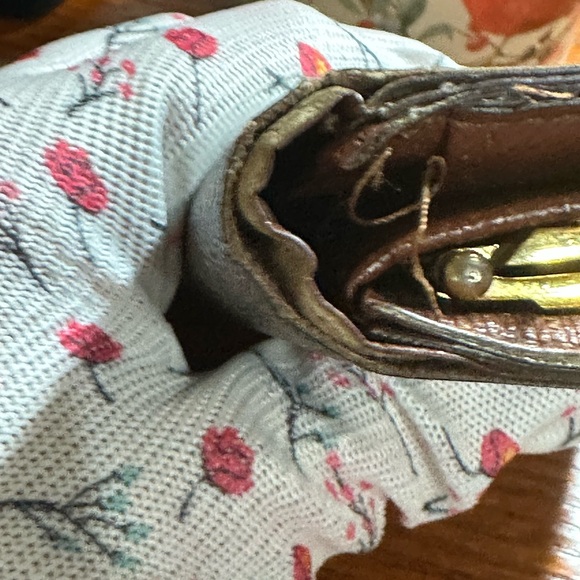 Rehab Louis Vuitton Brown Monogram kisslock wallet - Picture 11 of 11